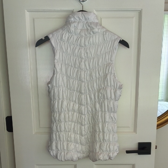 GGBlue Bright White Quilted Venus Vest, Size L - Picture 3 of 3